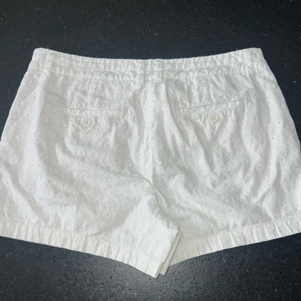 UEC LOFT WHITE 100% COTTON EYELET DETAIL SHORTS 3.5” INSEAM SZ 10